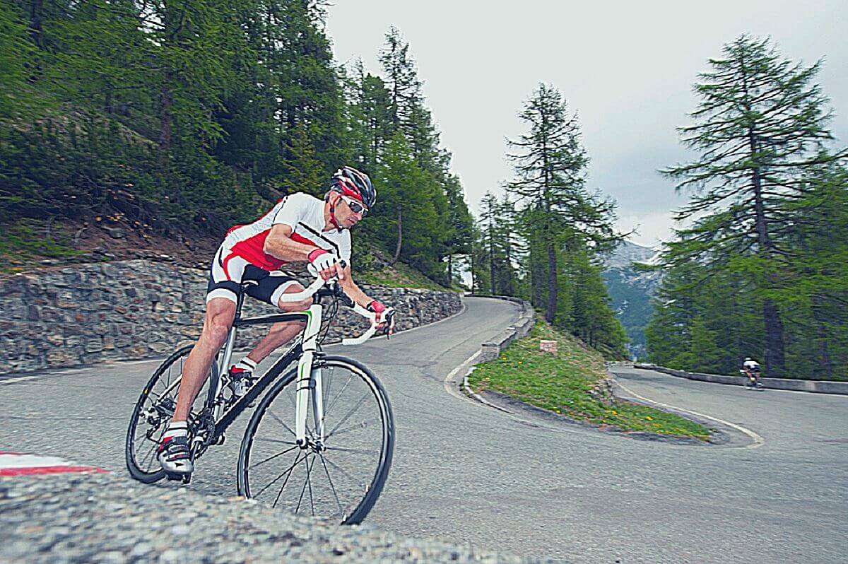 Best Road Bikes Under 2000