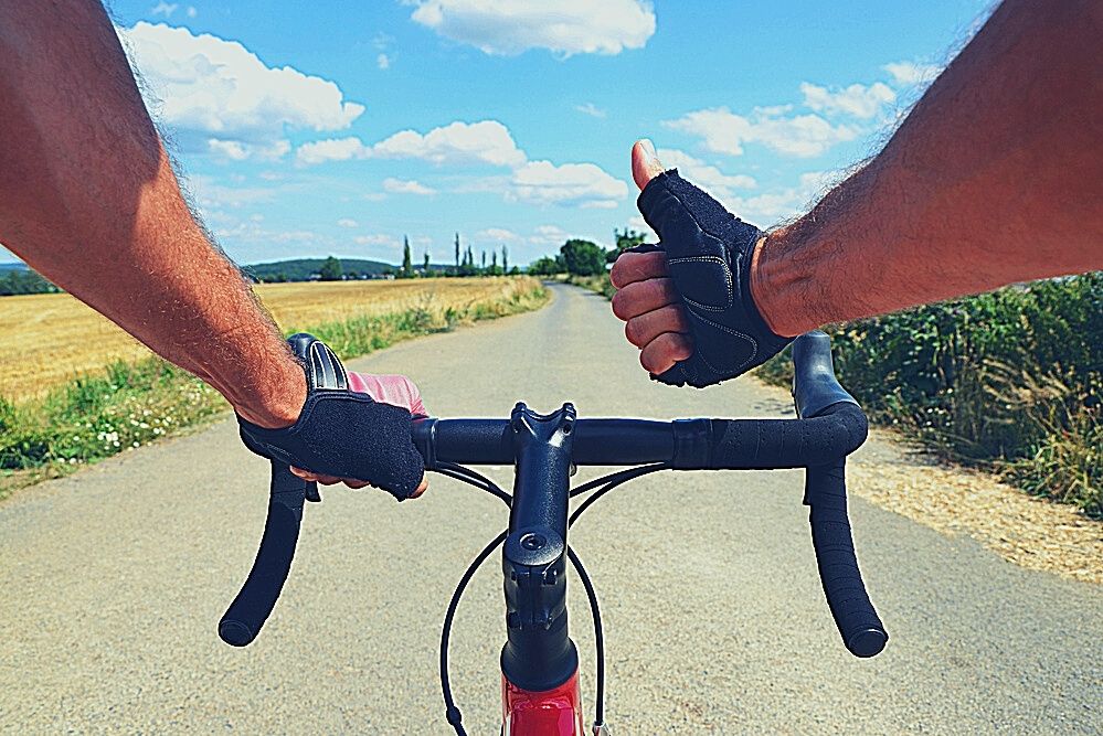 Best Cycling Gloves For Hand Numbness