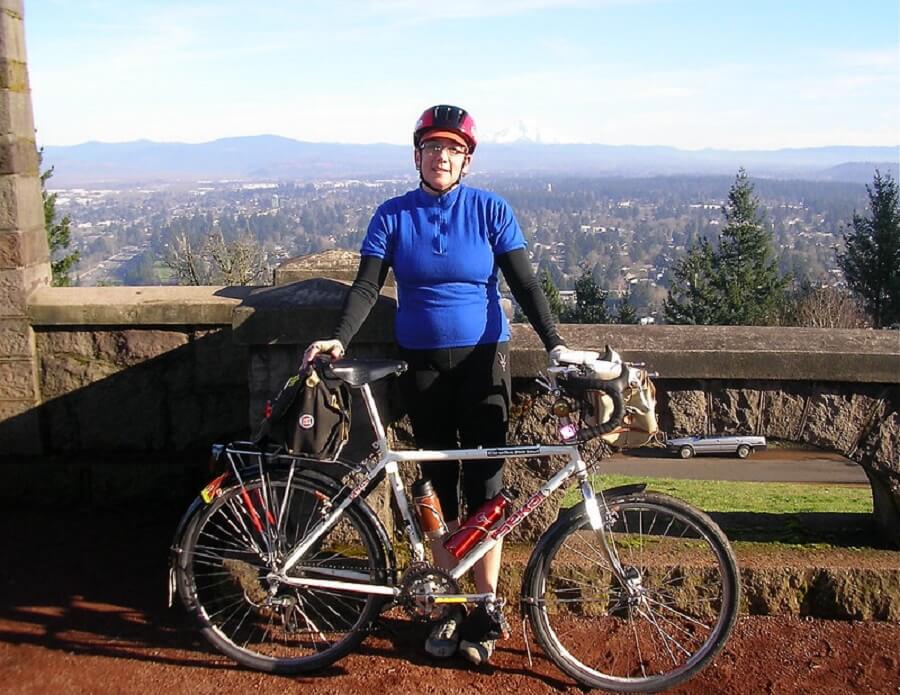 Female cyclist at the top of Rocky Butte, Portland, Oregon, USA - Flickr image