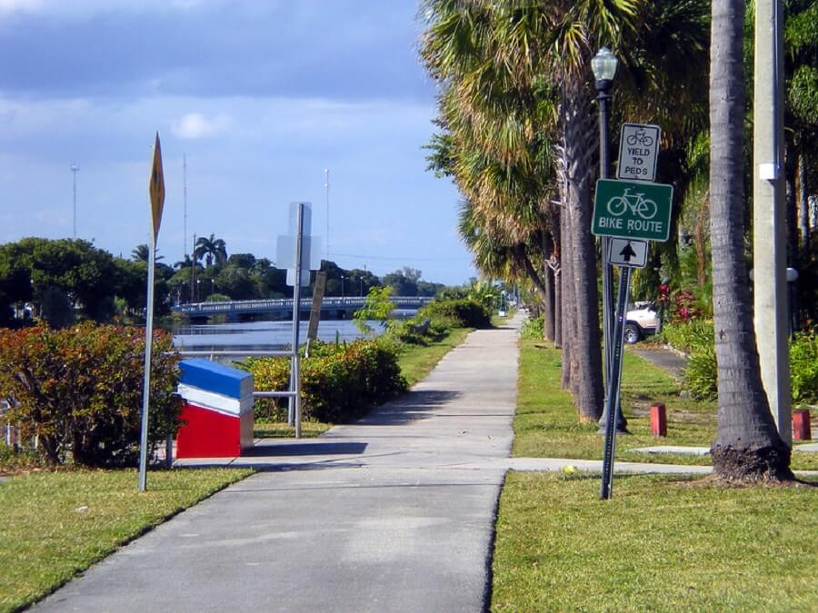 bike route in Snake Creek Trail in Miami, Florida - Flickr image
