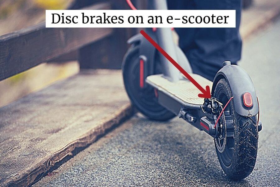 Electric scooter with disc brakes for better stopping power