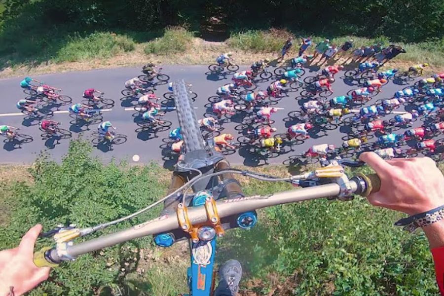 2018 mountain biker jump over the Tour de France